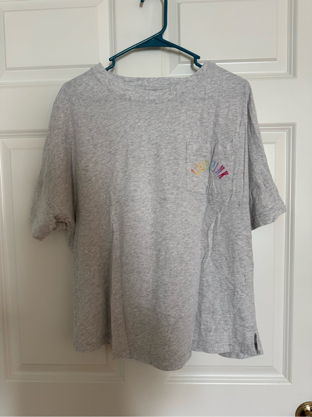 Women’s PINK top